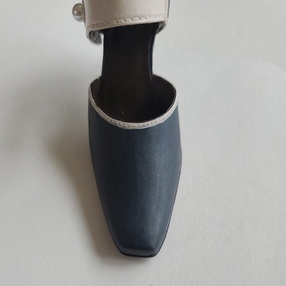 VTG S/2 OPHELIA MINI Classic COUTURE Fashion SHOE Premier 1999 Edition - Picture 4 of 8